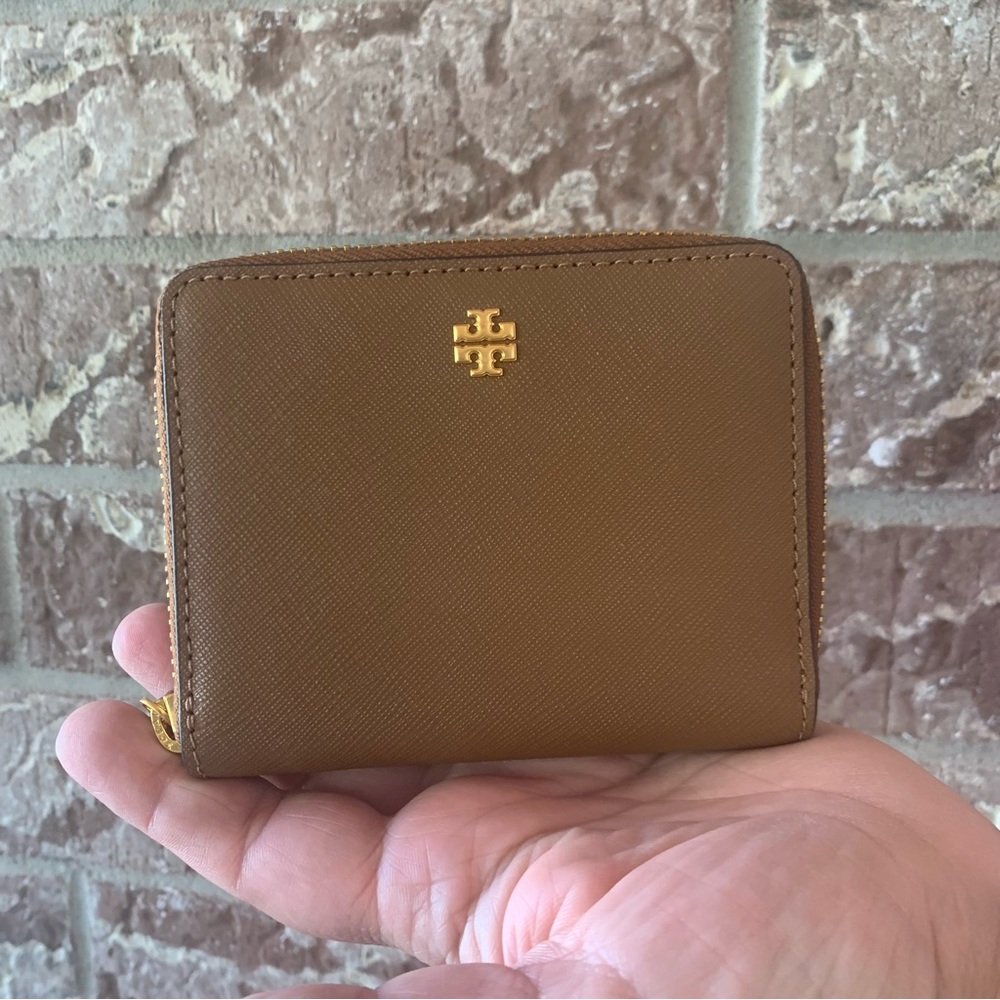 NEW Tory Burch Emerson Medium Wallet